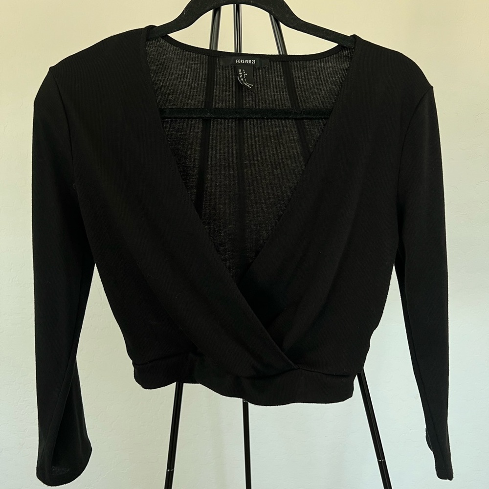 FOREVER 21 BLACK TOP
